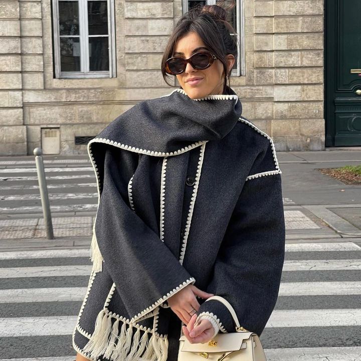 Women's Autumn/Winter New Fashion Woolen Coat Thickened Loose with Scarf Tassel Women's Style